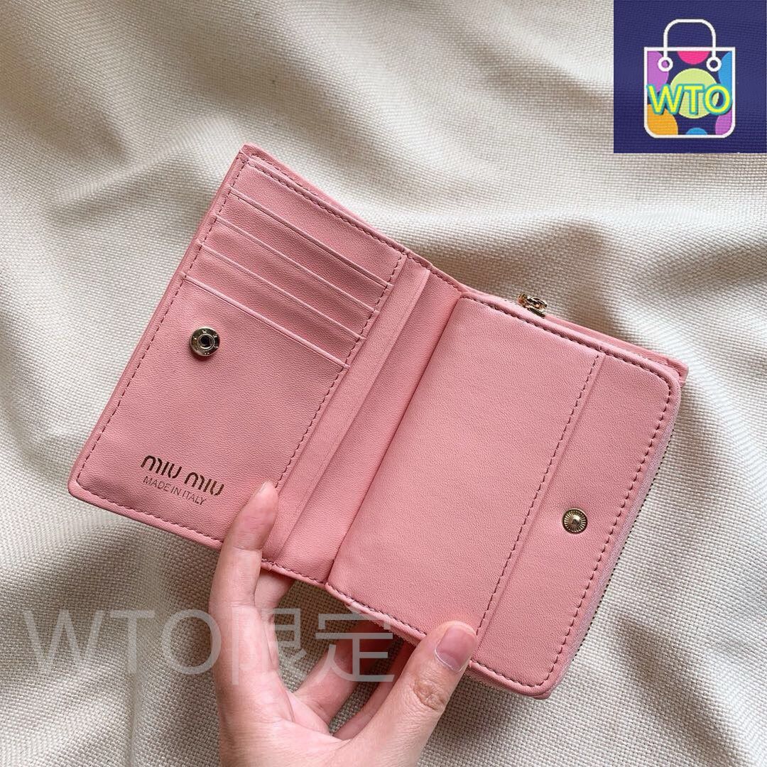 miu miuミニ財布　極美品 MIU MIU - miumiu 極ミニ財布♡PEONIAピンク♡マドラス♡一つは