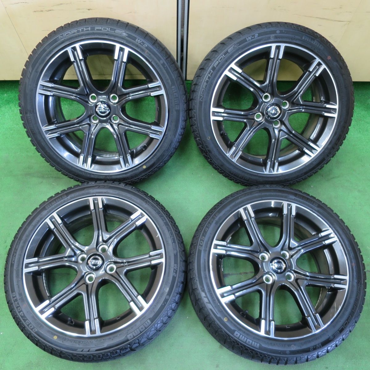 送料無料] 4本価格！21年☆日産 K13 マーチ ニスモ 純正 205/45R16 スタッドレス モモ NORTH POLE W-2 16インチ  PCD100/4H☆4102204イス - メルカリ