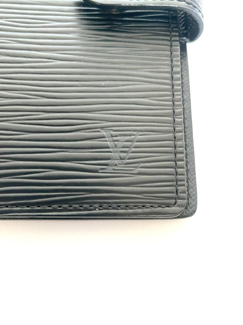VUITTON ルイ