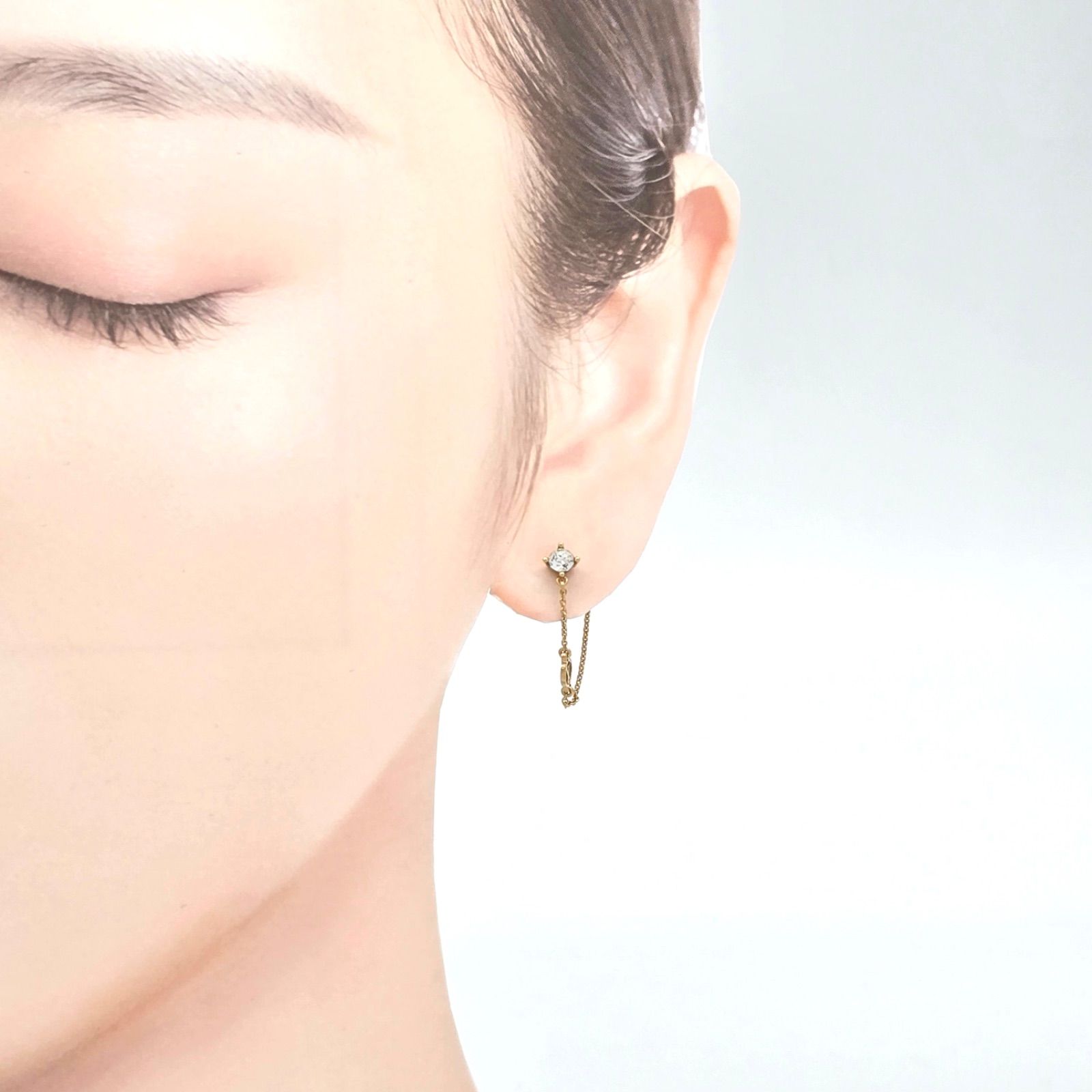 LOUIS VUITTON ルイヴィトン M00390 ピアス プティルイ 片耳 ストラス ドロップチェーン LVサークルのチャーム ゴールド メタル スタッドピアス イタリア製