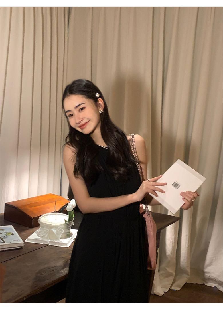 春のフレンチ風ホルターロングワンピース モテ服高見えデートにも最適