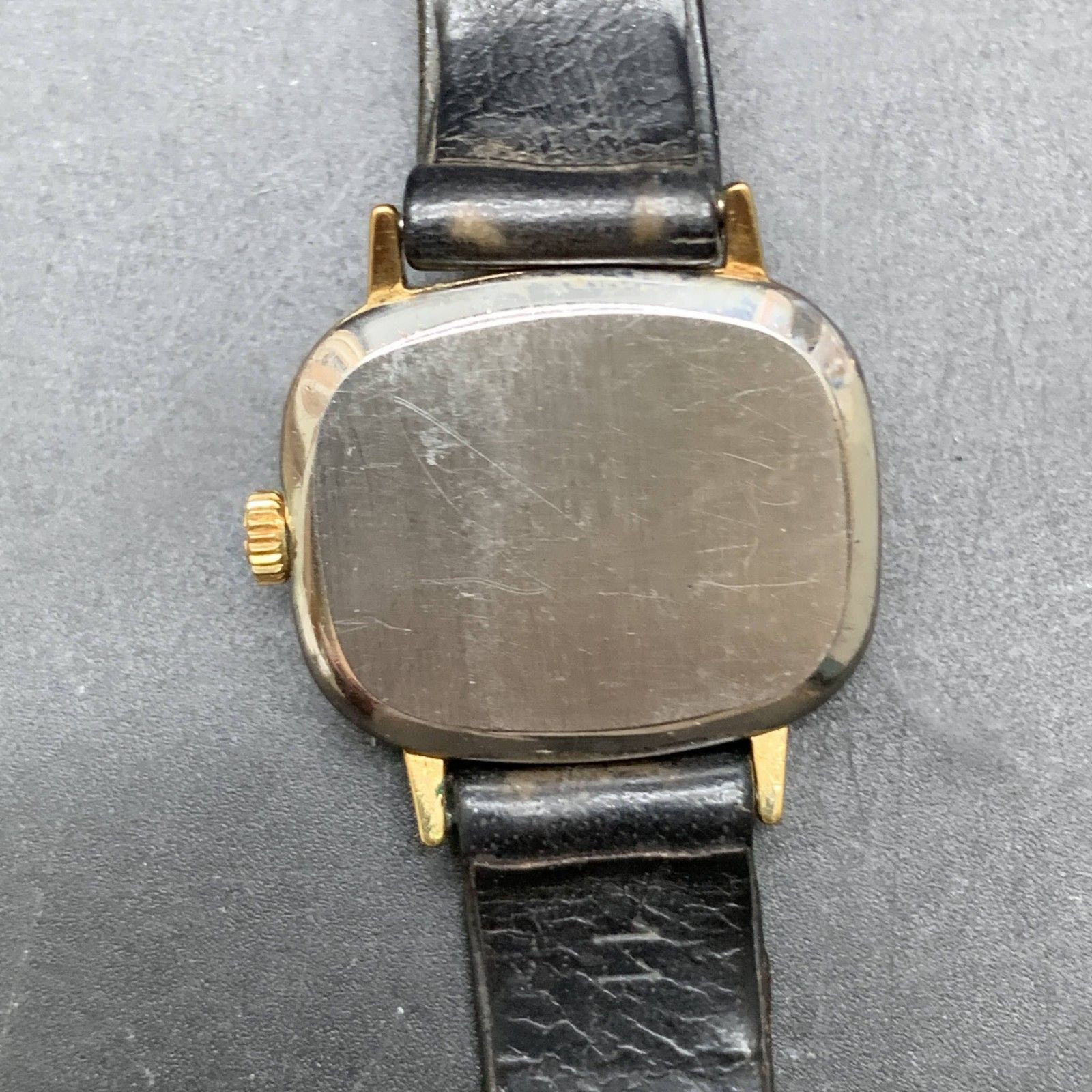 C303不動 OMEGA GENEVE オメガ ジュネーブ 手巻き ゴールドカラー