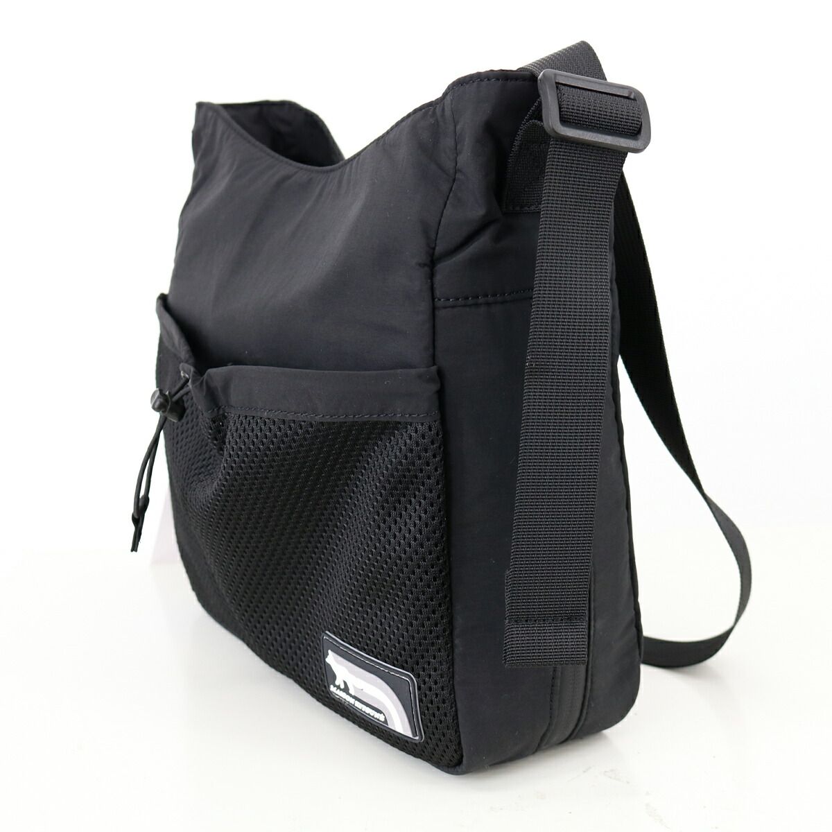 MAISON KITSUNE メゾン キツネ FLASH FOX MESSENGER NM05172