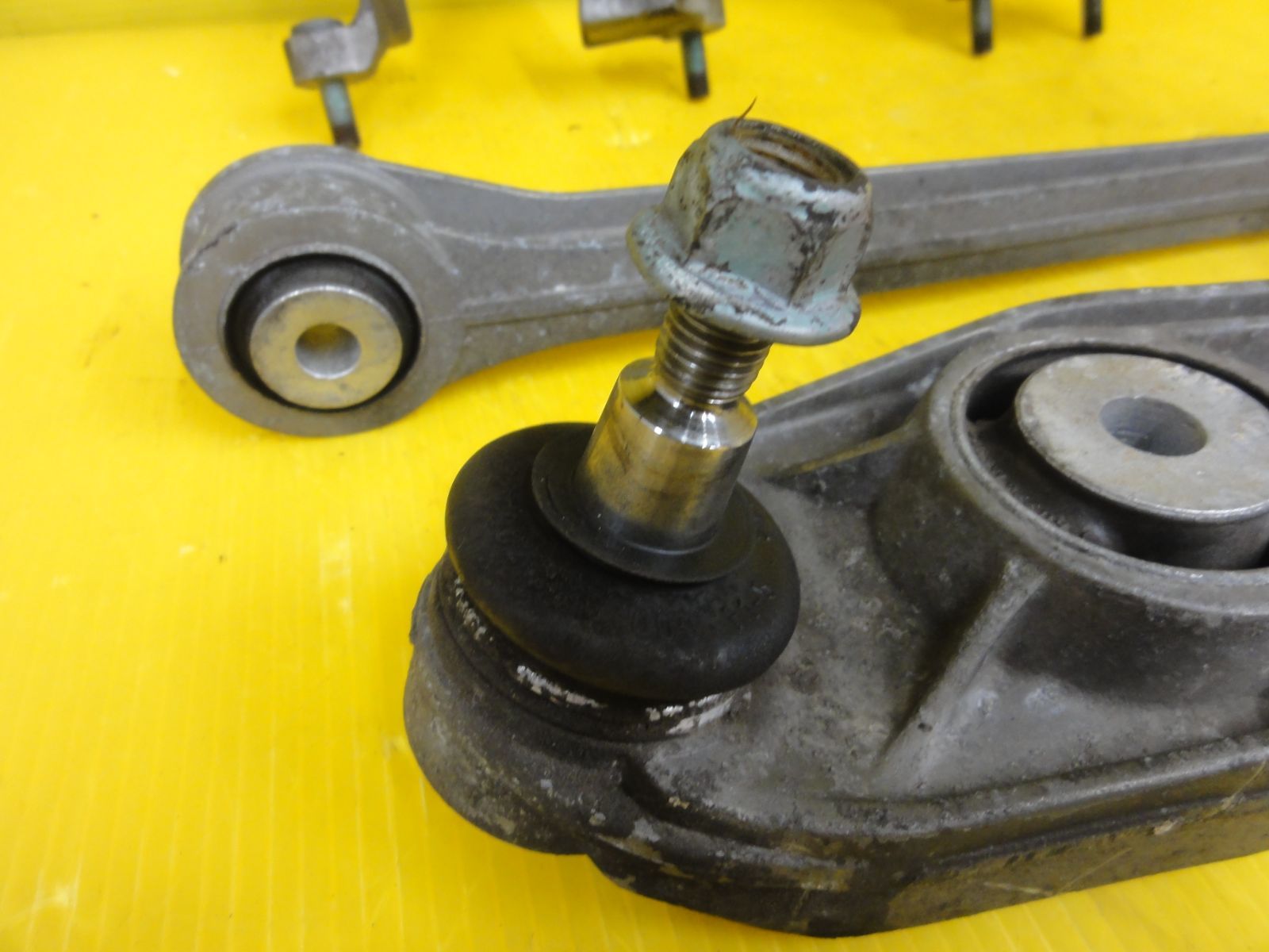 平成14年車 ポルシェ 98665 ボクスター 左 リア アーム セット 純正 走行45598km F30529