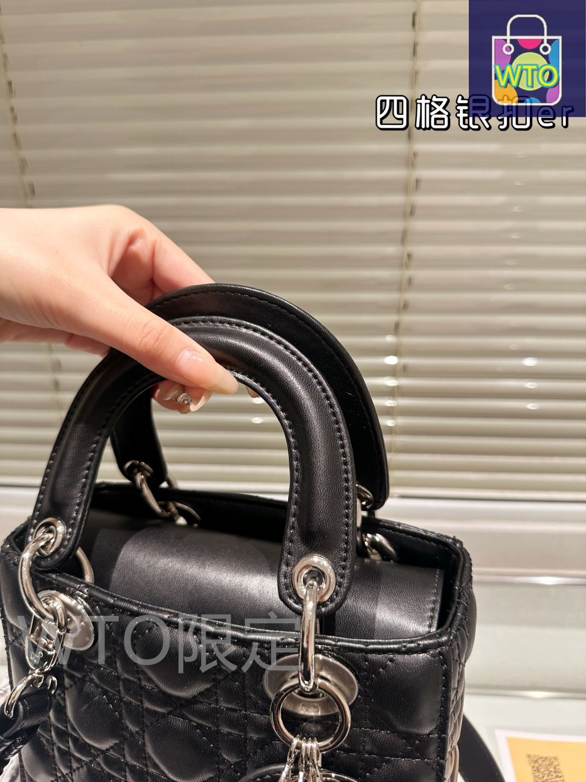 【Dior】LADY DIOR BAG レディ ディオール ラムスキン バッグ 今日特価】Dior Lady Dior Lambskin Bag with Foldable Gift Box