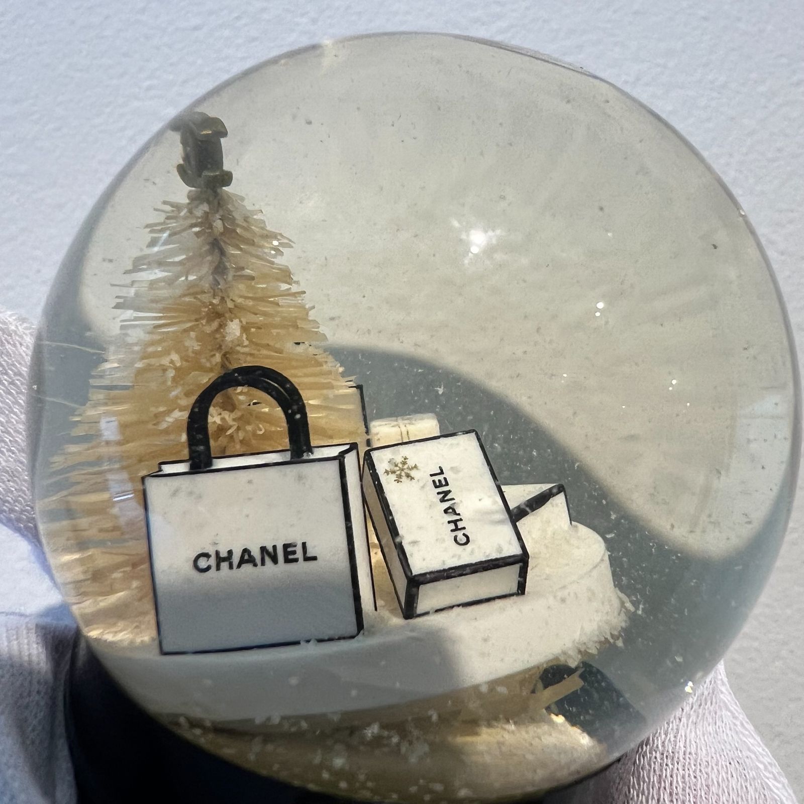 【新品未使用】CHANEL シャネル　ノベルティ スノードーム ココマーク N° 新品未使用】CHANEL シャネル ノベルティ スノードーム ココ