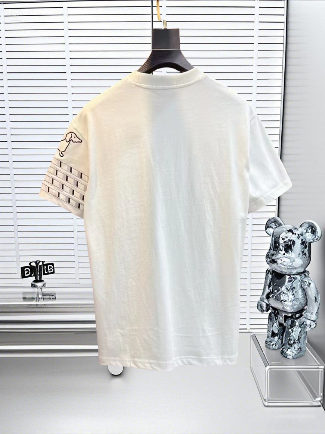 今日特価】THOM BROWNE TB 25SS 刺繍ロゴ シャツ - メルカリ