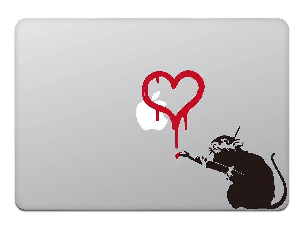 【在庫処分】M591-B ブラック Banksy RAT LOVE バンクシー ラット ラブ シール ステッカー マックブック 13インチ / 11 Air/Pro MacBook カインドストア