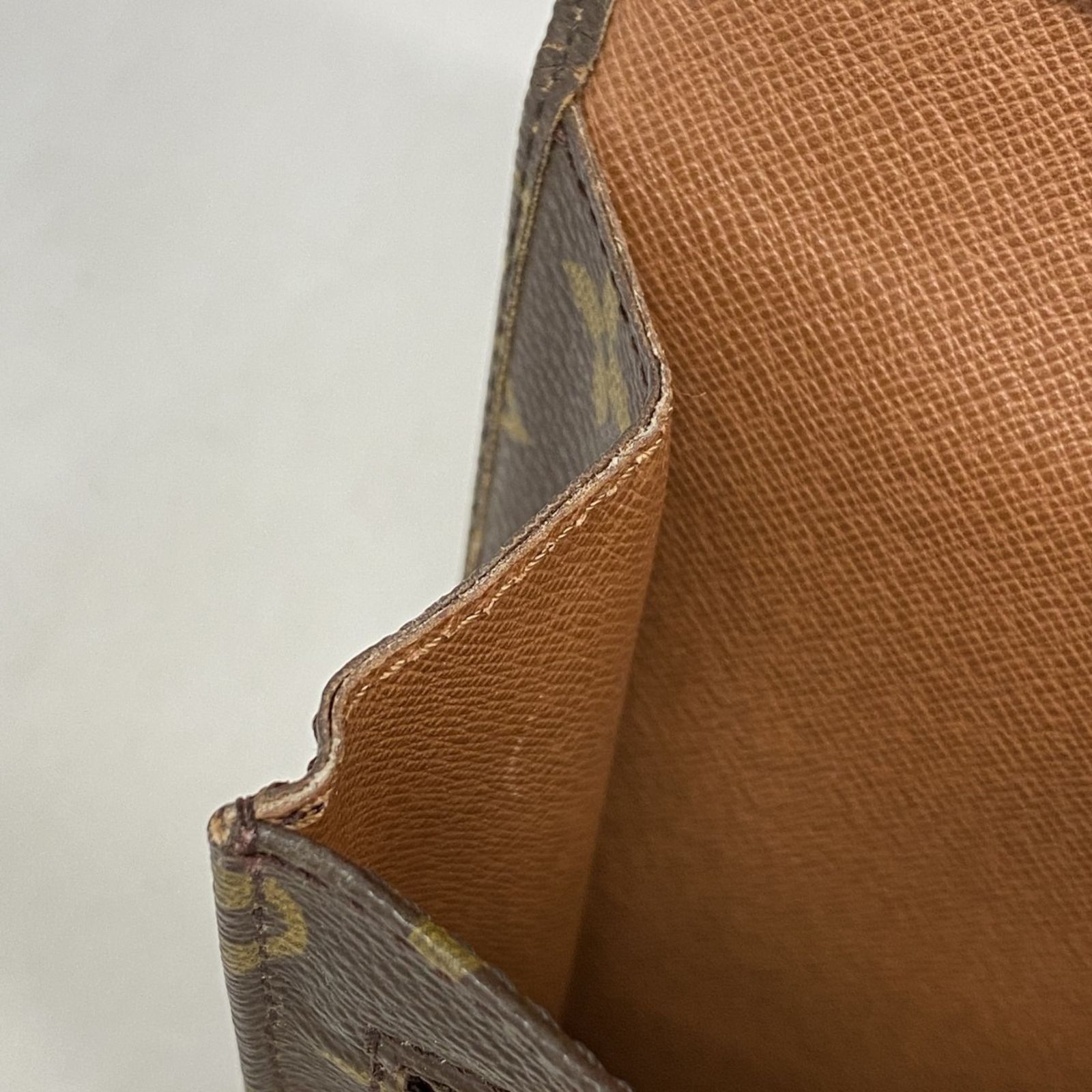 クラッチバッグ モノグラム