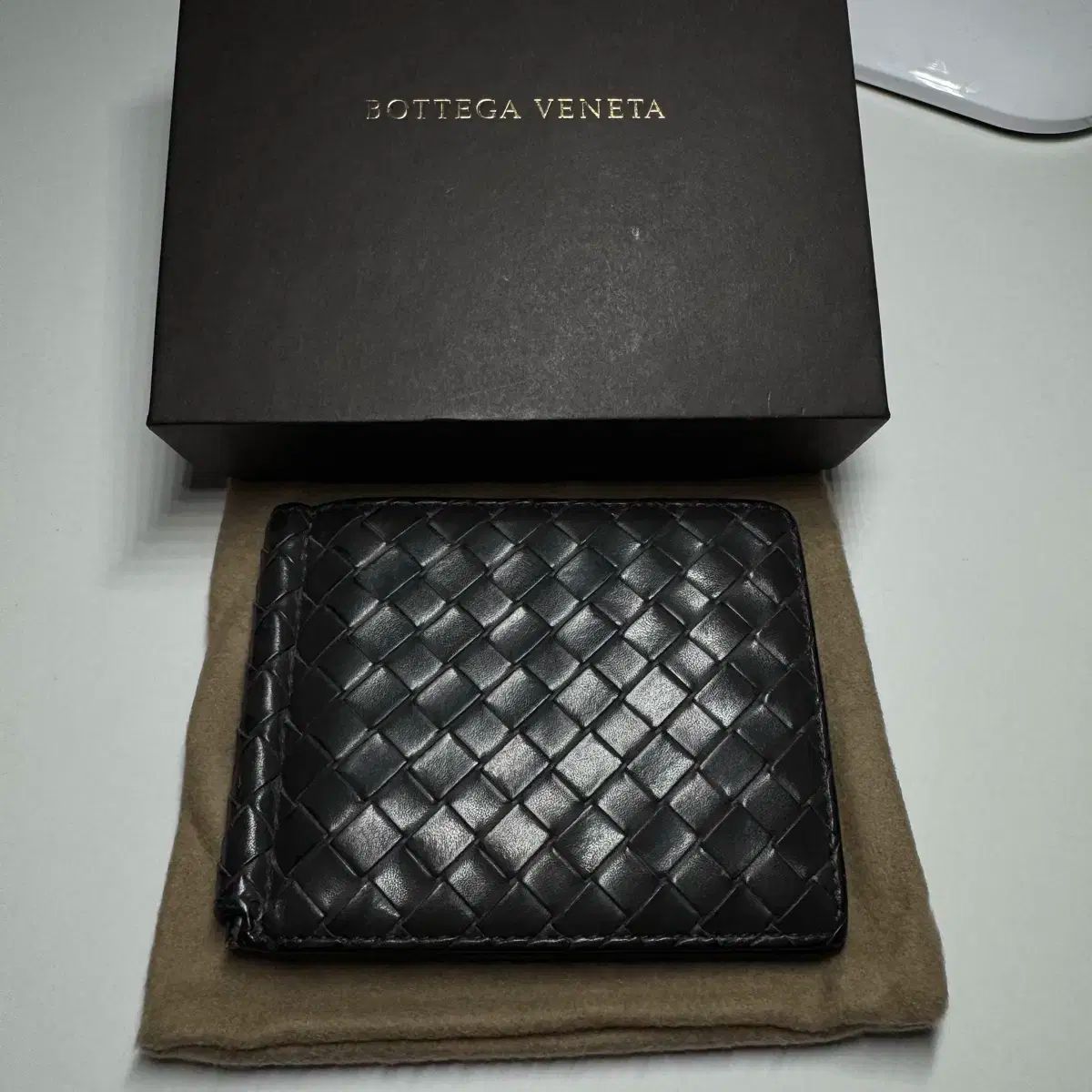 BOTTEGA VENETA ボッテガ・ヴェネタ 二つ折り財布 マネークリップ