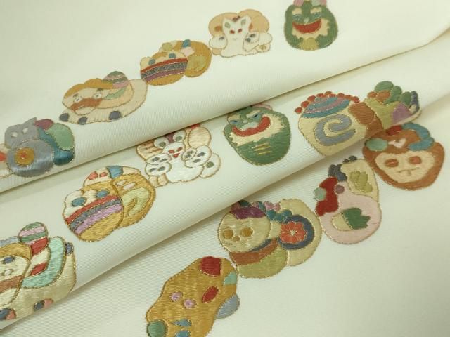 総刺繍