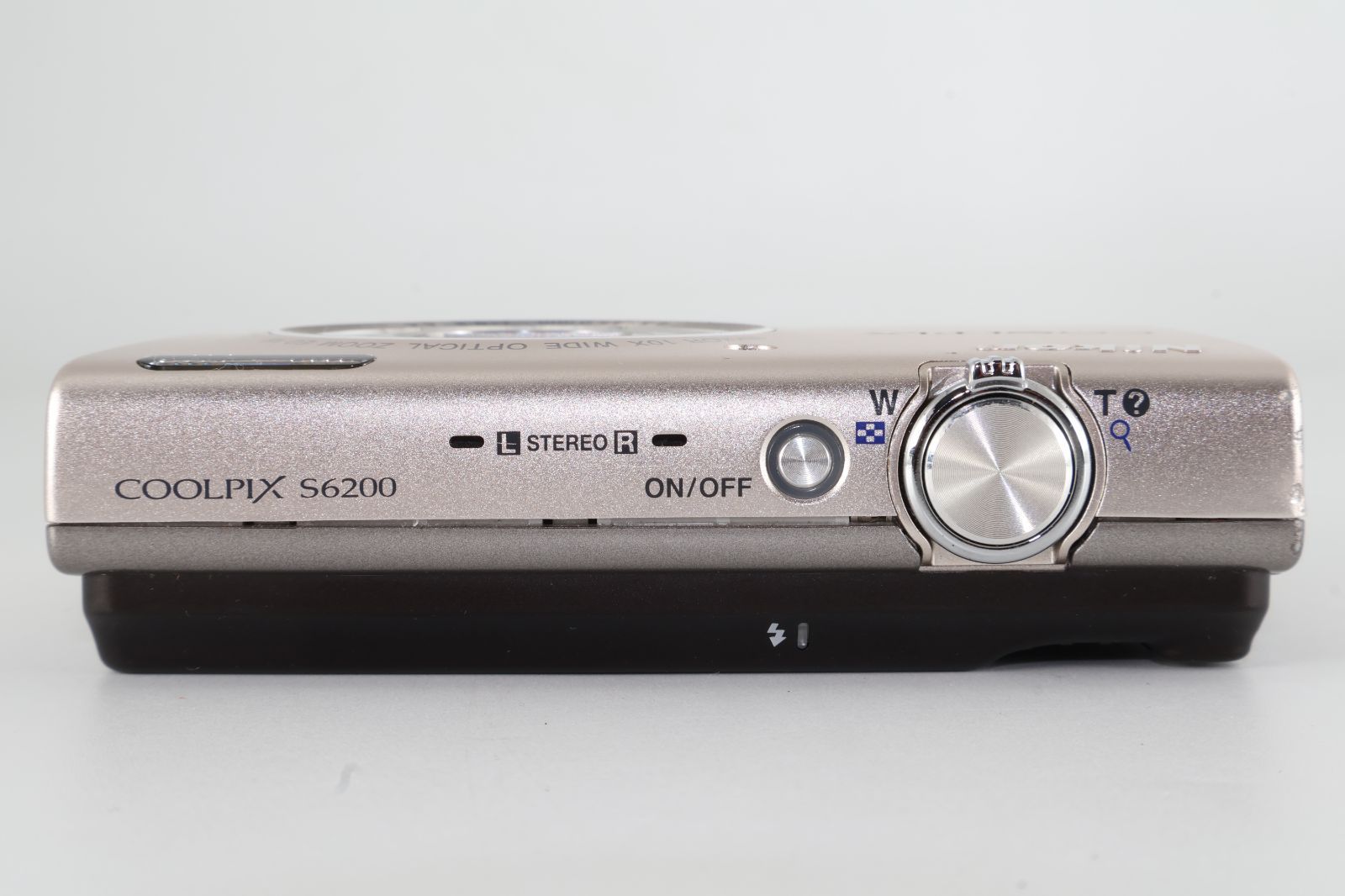 実用美品】NIKON ニコン COOLPIX S6200 シルバー コンパクトデジタル