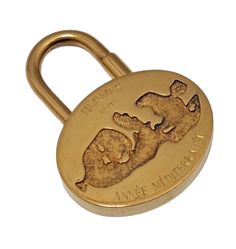 美品 エルメス カデナ 2003限定 地中海　ゴールド アクセサリー ペンダント Archive HERMES エルメス カデナ 地中海 2003 ネックレス - メルカリ