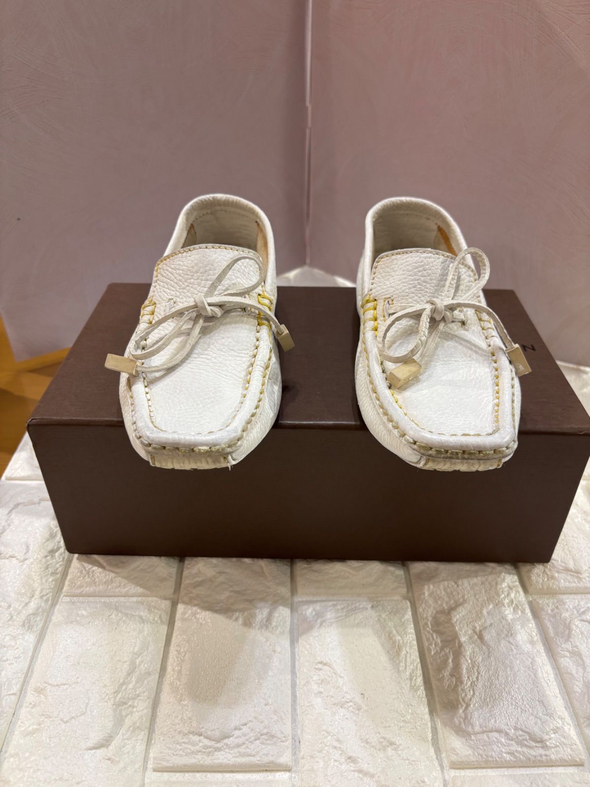#美品#ルイヴィトン#ホワイトレザー ローファー #革靴ドライビングシューズ34 美品◇ルイヴィトン レザーローファー LV金具 シルバー金具