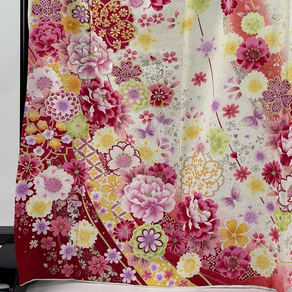 振袖 身丈169.5cm 裄丈68.5cm L 袷 牡丹 桜 銀通し 箔 クリーム 正絹