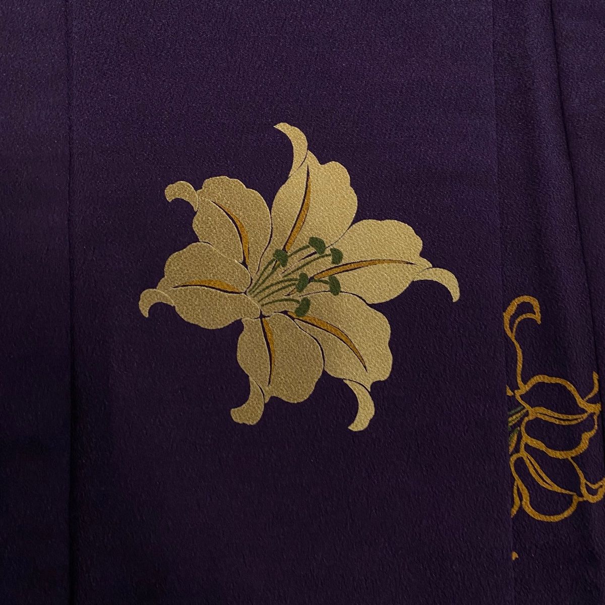 貝紫刺繍 手刺繍 付け下げ 紋意匠 花筏 花文様 金糸 銀糸 正絹 躾糸付き