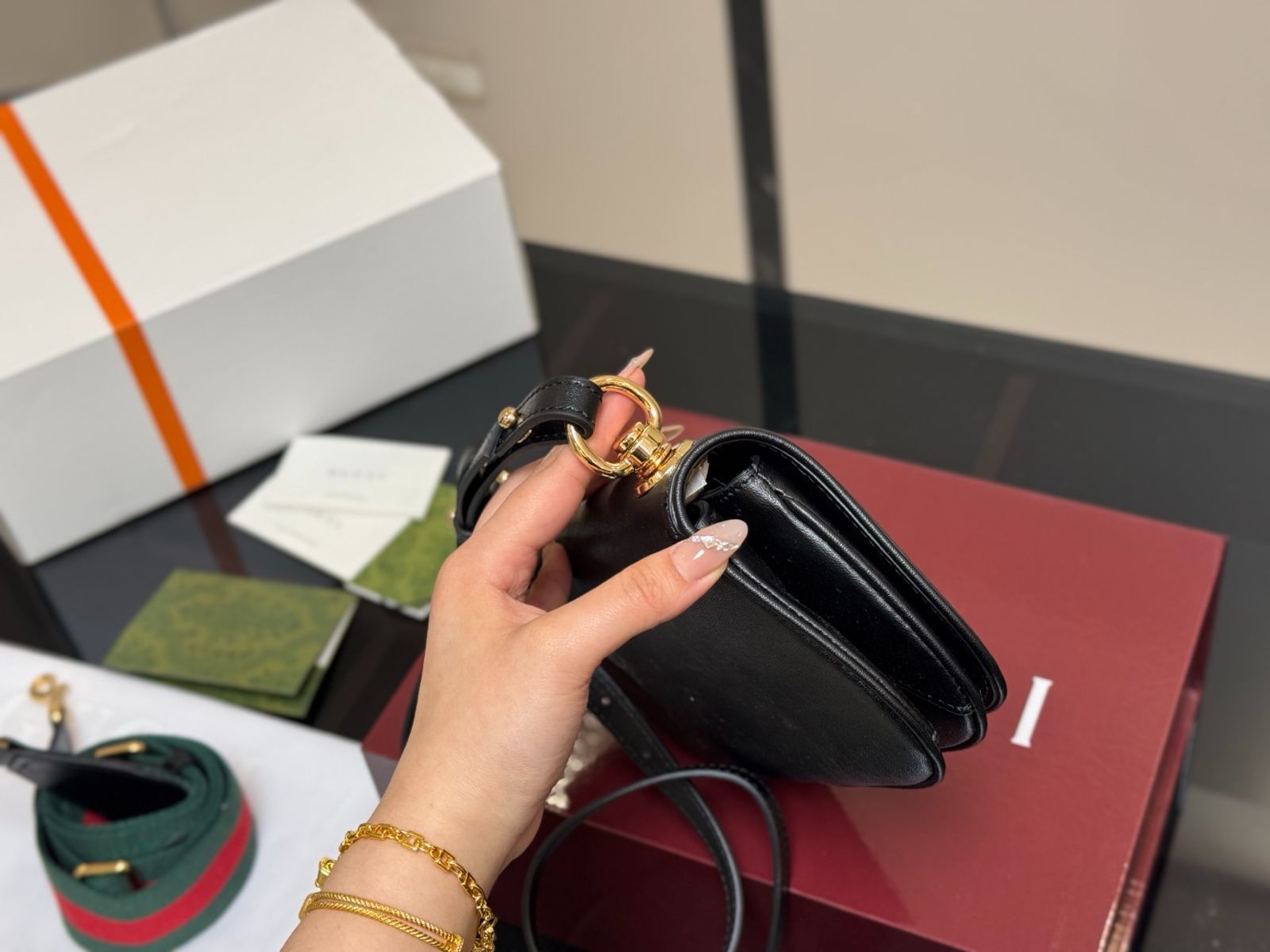 ♪直営アウトレット♪GUCCI ブロンディミニバッグ 760313 各色 今日特価】Gucci Blondie ショルダーバッグ（12.9cm）-MM輸入