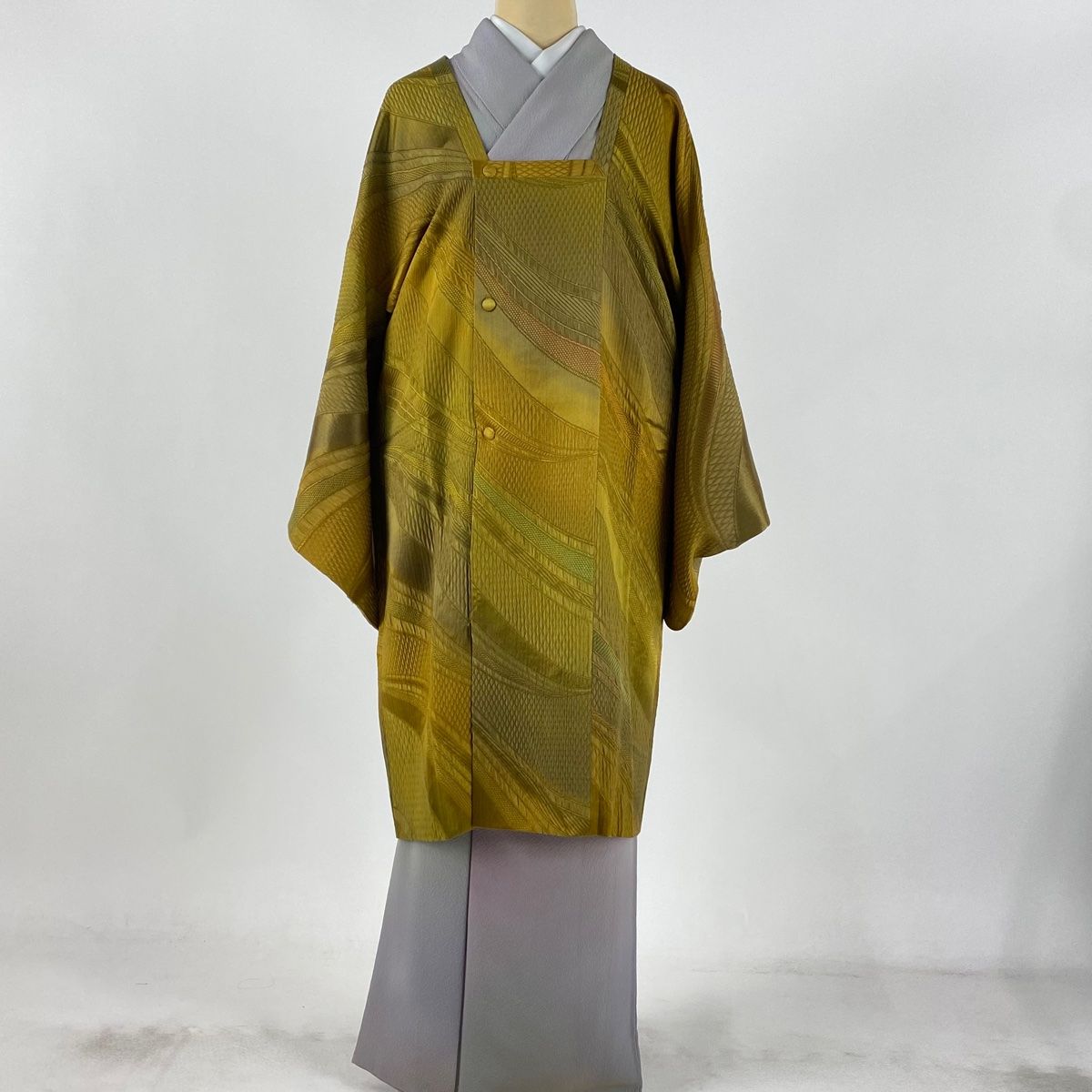 道行 身丈99cm 裄丈69cm L 斉藤三才 和装コート 角衿 落款 地紋 幾何学 ぼかし 黄土色 正絹 名品