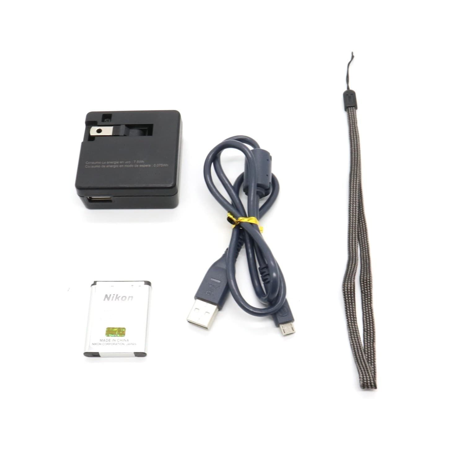 コンパクトデジタルカメラ