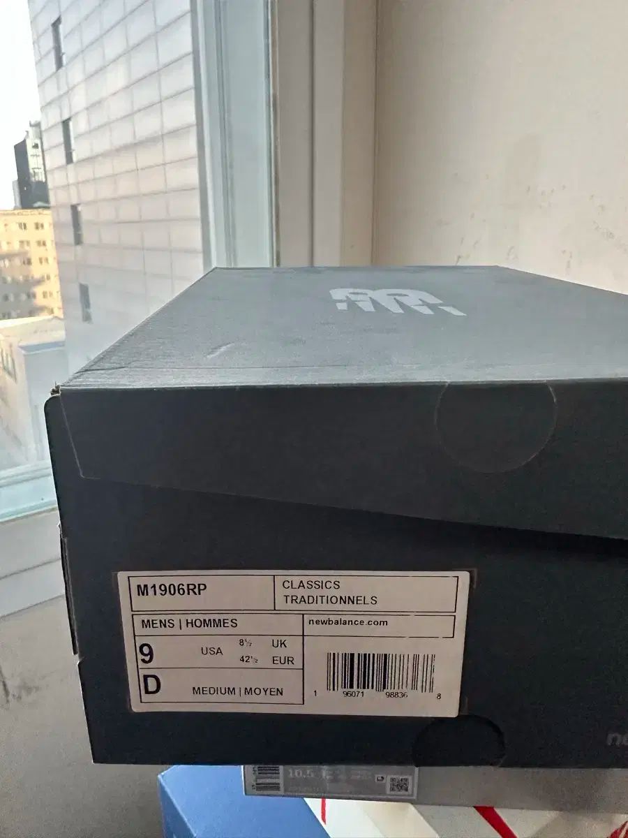 【雷市場（ポンジャン）商品韓国直送】 New Balance(ニューバランス) 1606 白 グレー 270