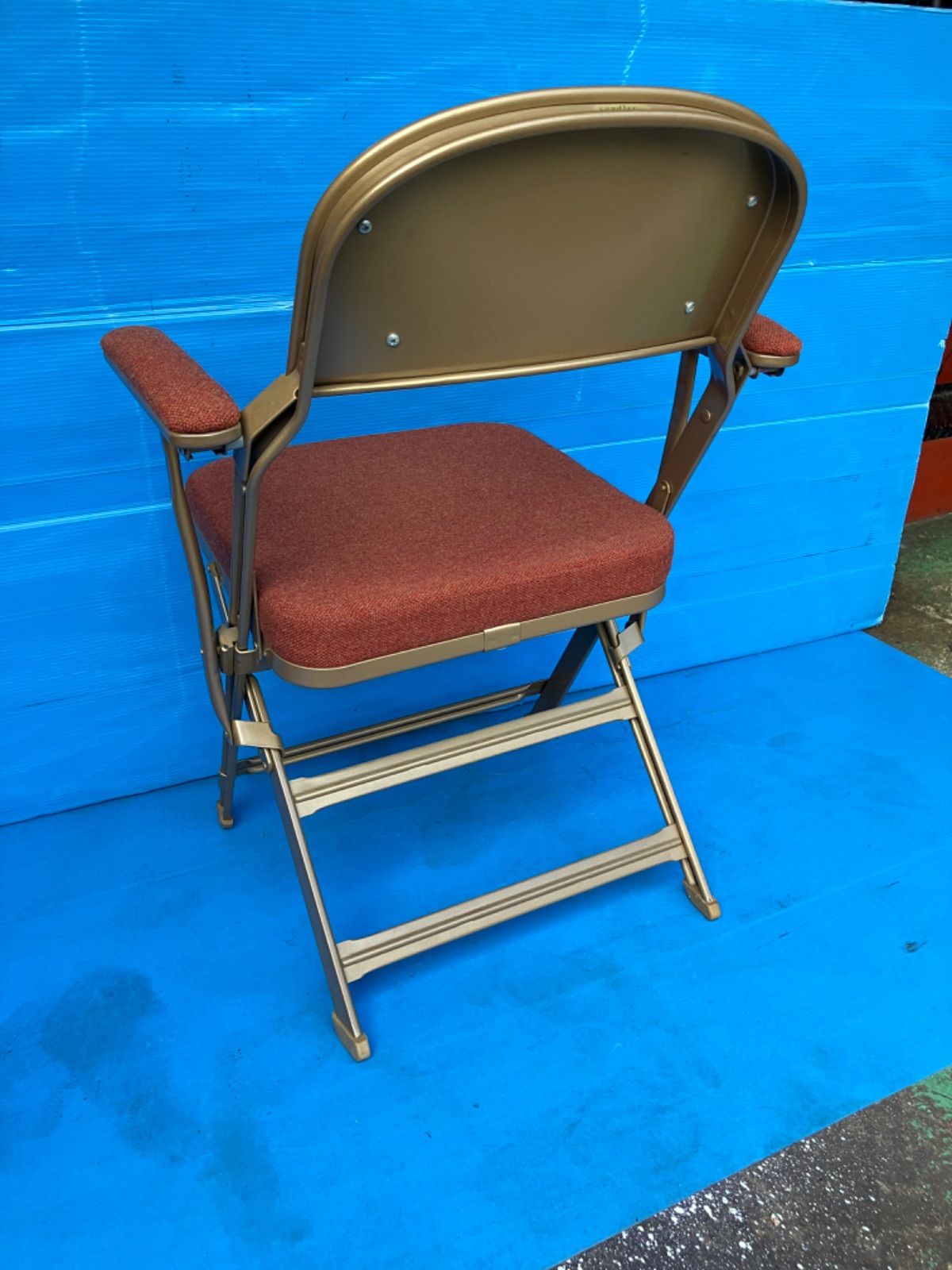 Sandlerクラリンフォールディングチェア アーム付P.F.S.