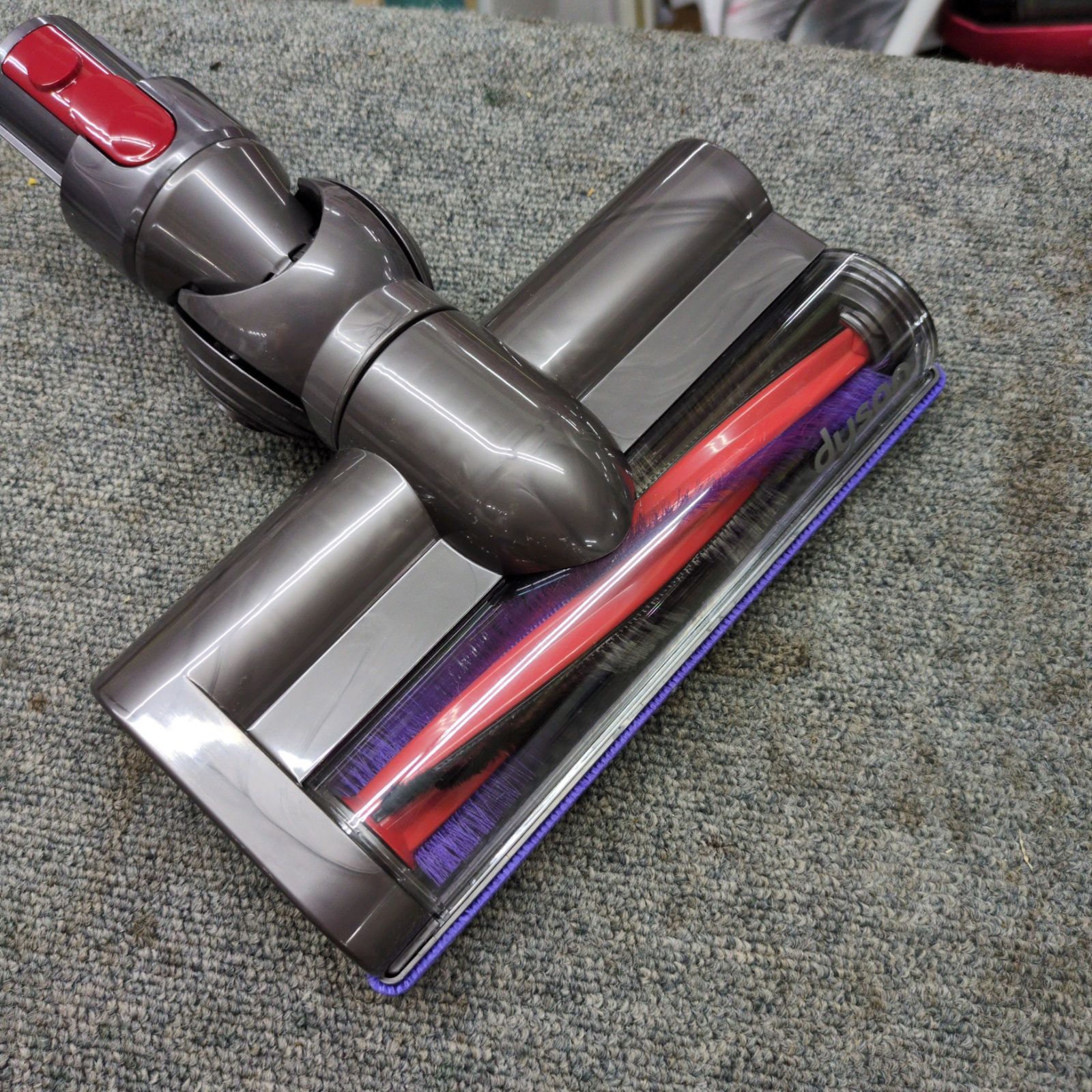 J221 比較的キレイ 充電式スティック掃除機 dyson SV11 V7slim 2019年製