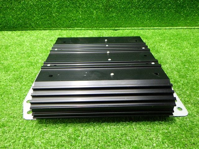 パジェロ ロックフォード オーディオアンプ 8701A222 V97W 250912005 BRIGHTFACE_UK