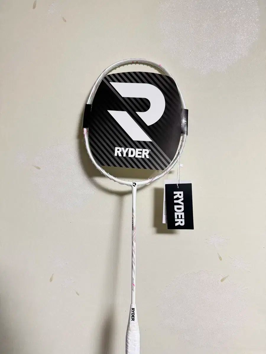 ライダー ストーム 2000 バドミントン ラケット 白