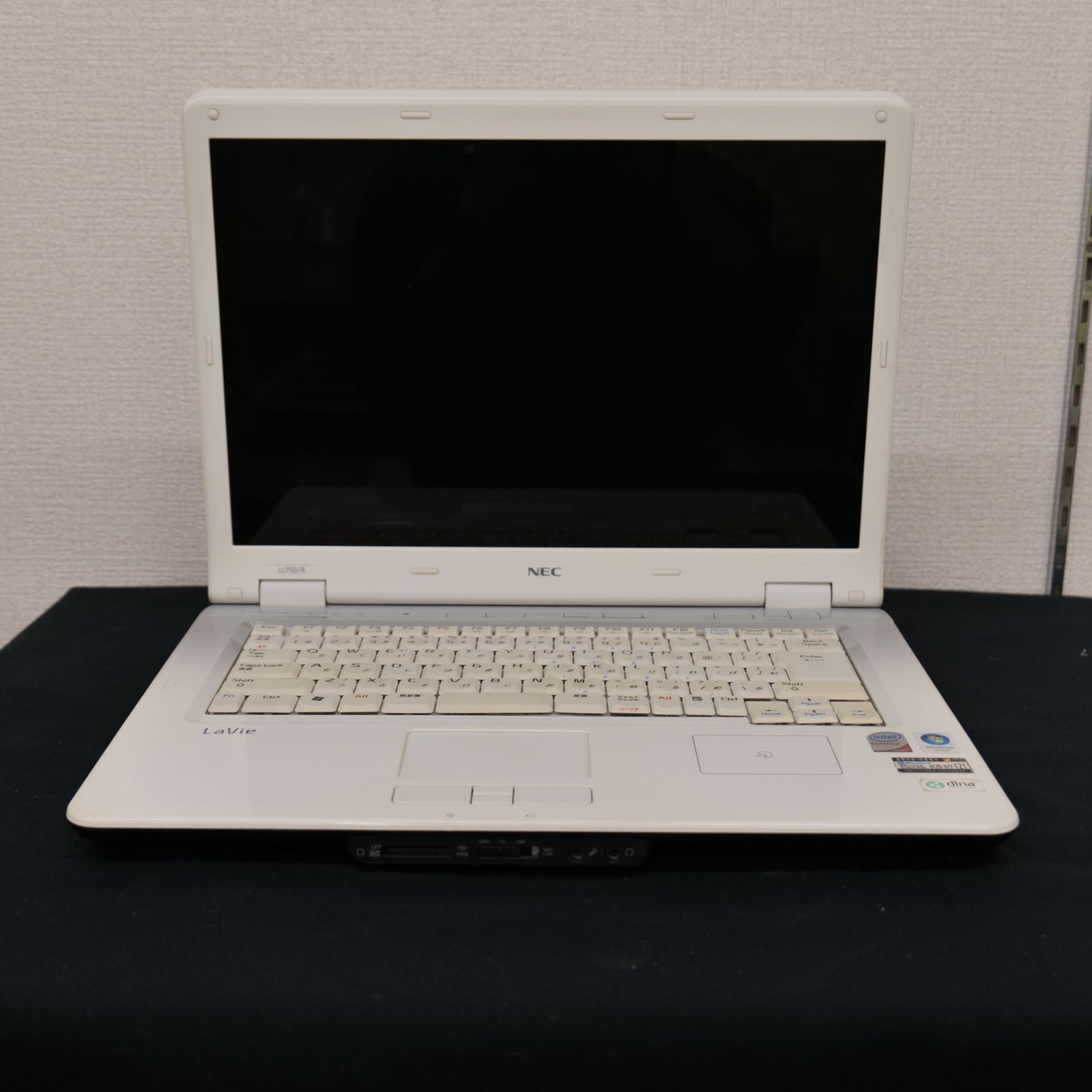 NEC 15.6インチノートパソコン　PC-LL750ES6W LaVie カメラ内蔵/15.6型ノートPC/Win10Home/高速SSD512GB/8GB/3
