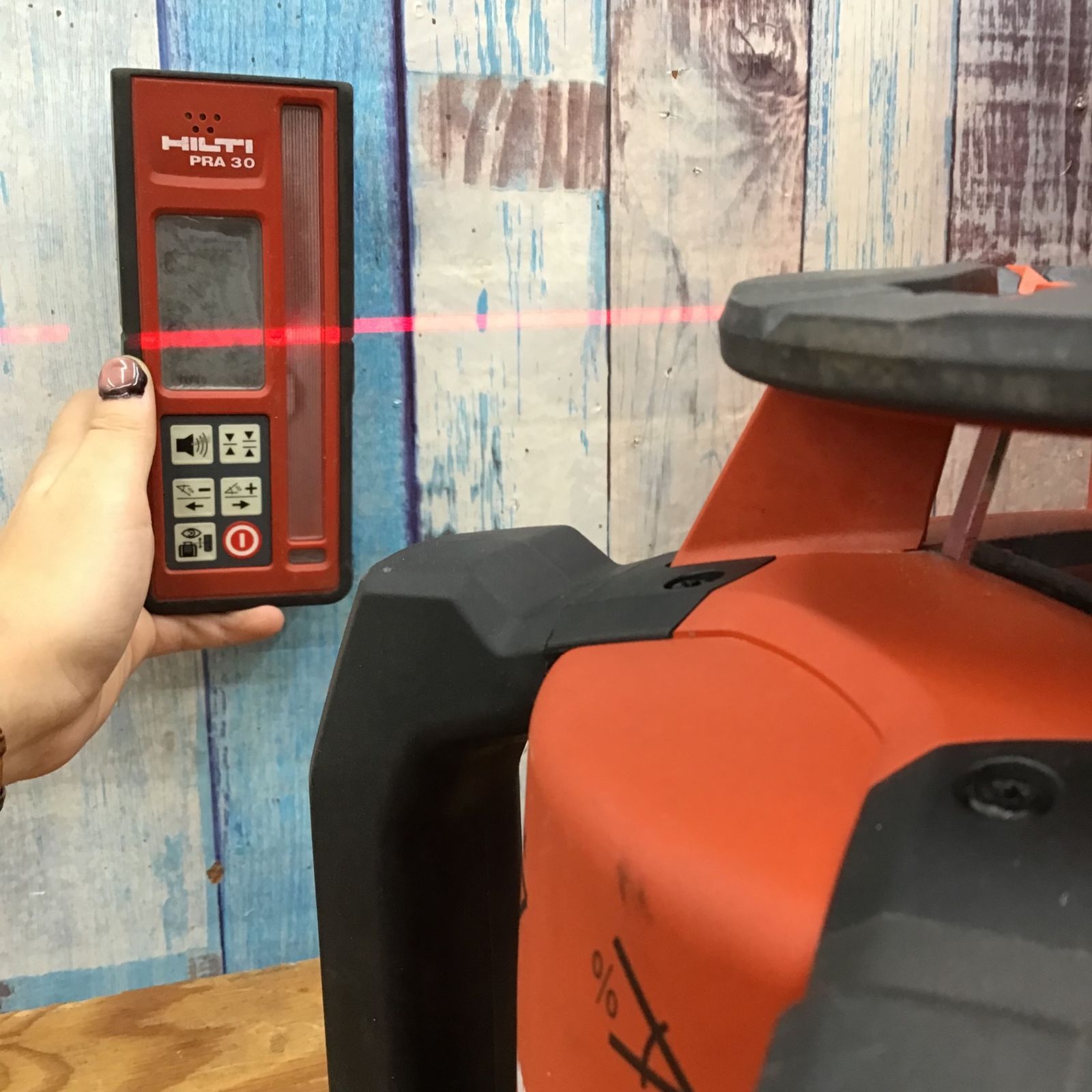 HILTI/ヒルティ 回転レーザー PR30-HVS PRA72付属 受光器ホルダー欠品 未校正【柏店】 - メルカリ