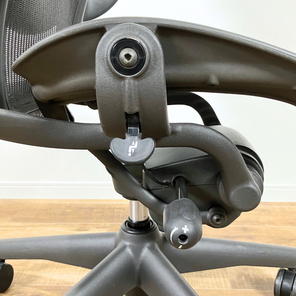 AERON CHAIR