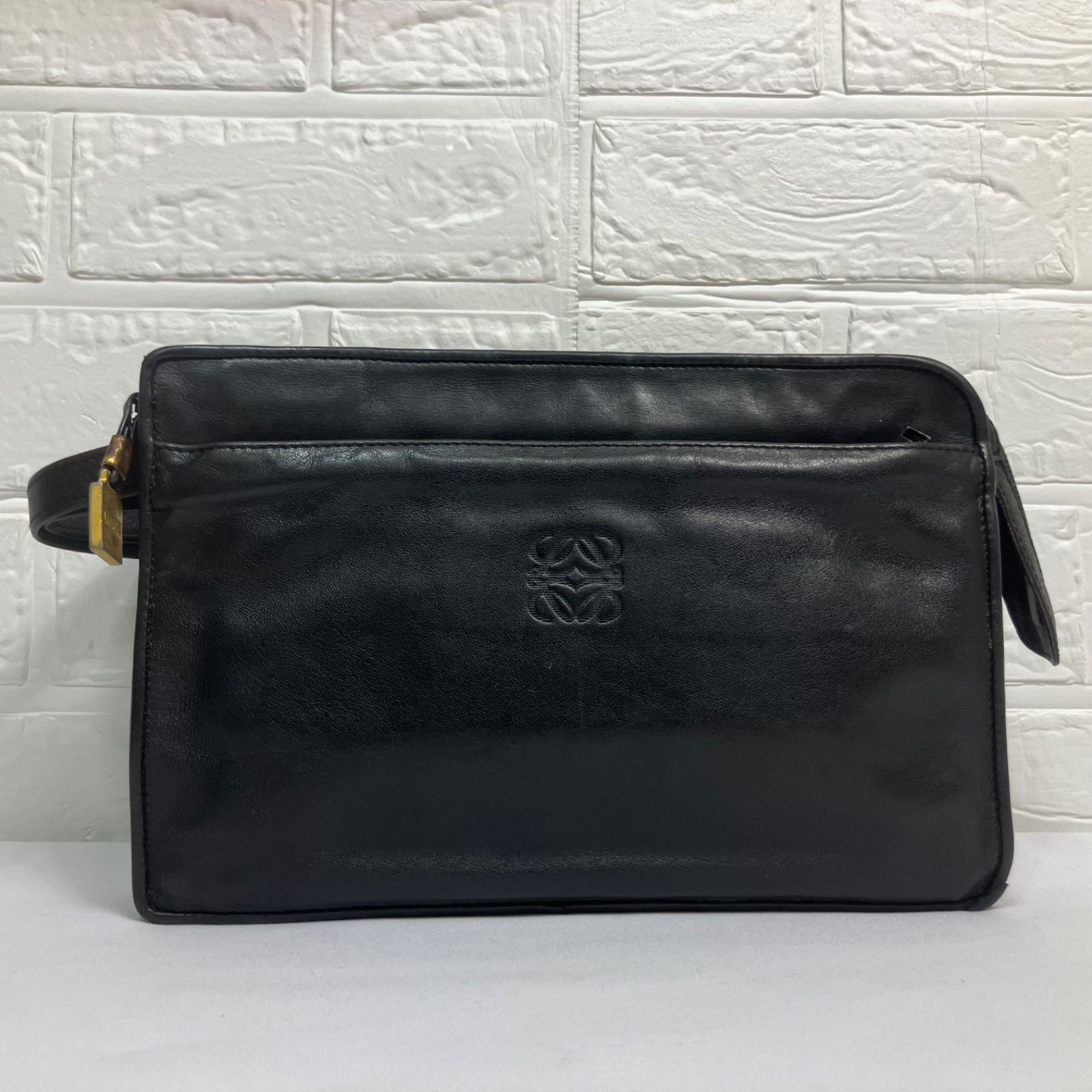 ロエベ 黒 赤 ロエベ アナグラム バイカラー クラッチバッグ セカンド