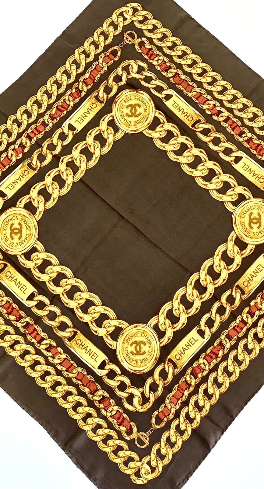 美品⭐️ CHANELシャネル】 春夏のコーデに欲しい一枚 シルクスカーフ