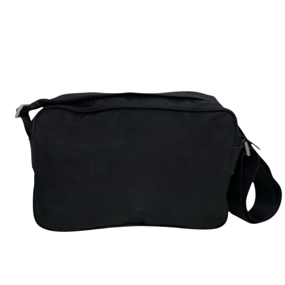 極美品　プラダ　三角ロゴ　ナイロン　黒　カメラバッグ　ショルダーバッグ 4852 価格交渉/質問大歓迎♪】極美品 プラダ 三角ロゴ ナイロン 黒 カメラ