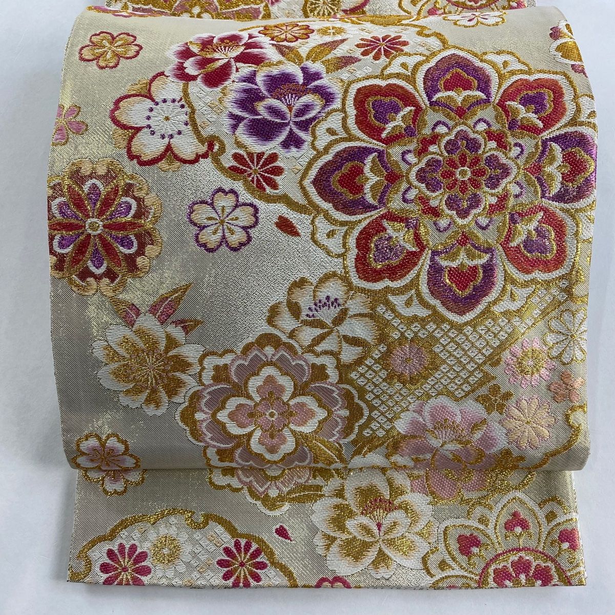 袋帯 美品 秀品 華文 桜 箔 金糸 金色 六通 正絹 【中古】 - メルカリ