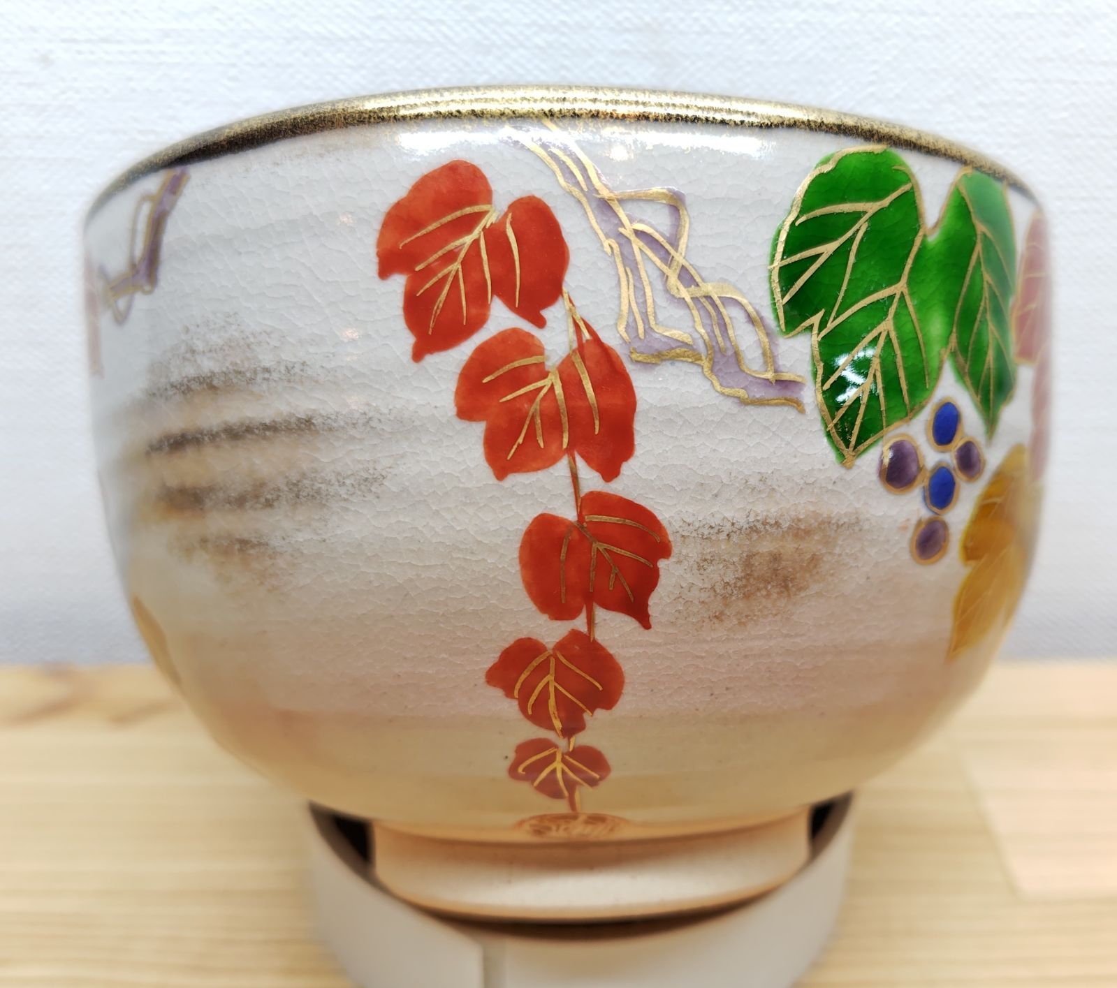 逢絢亭・新品】茶道具 茶碗 京焼 乾山 赤蔦の絵 内黒塗 壱休窯