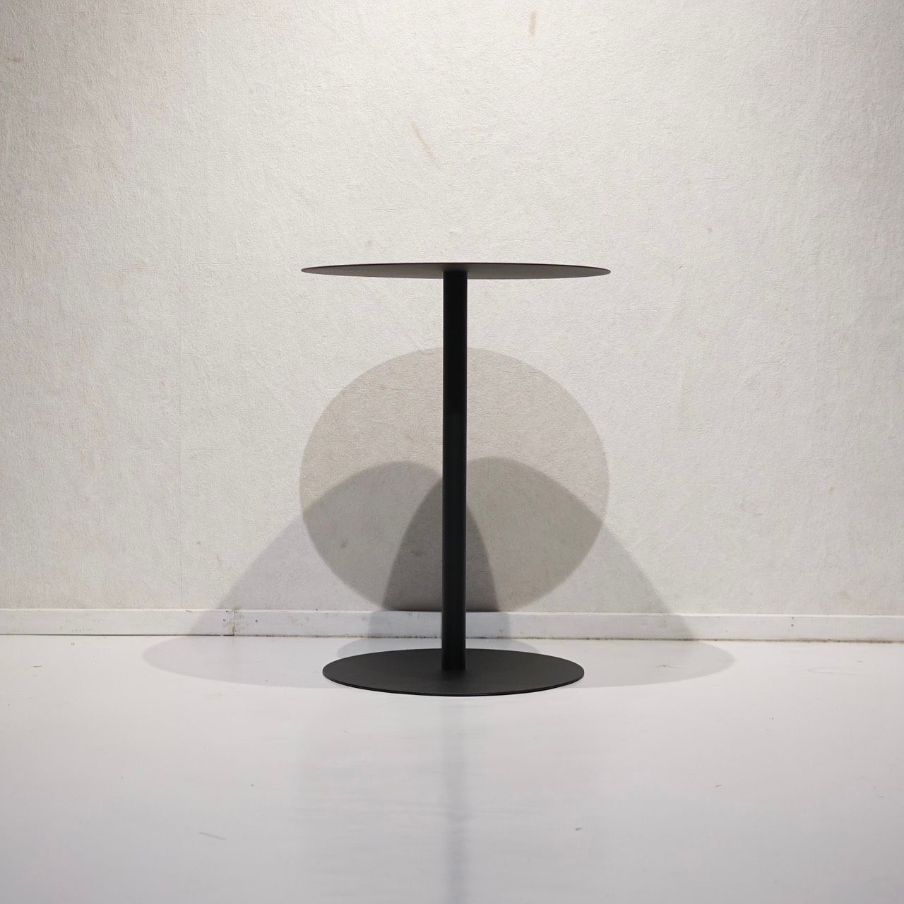 スチール製 ブラック