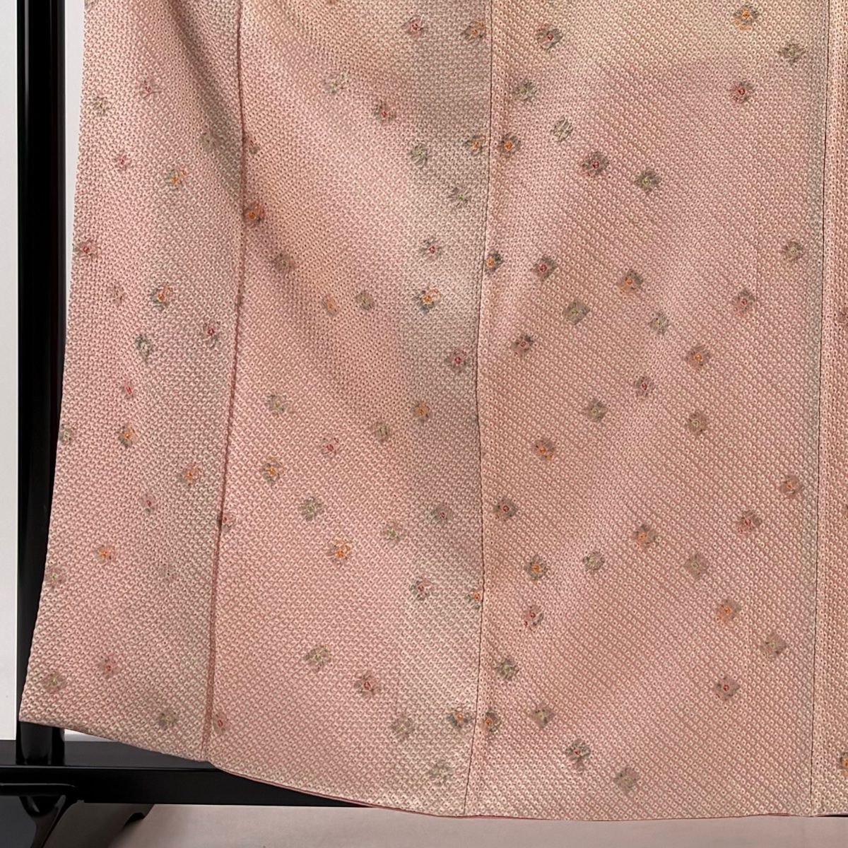 小紋 身丈161cm 裄丈64cm M 袷 幾何学 総絞り ピンク 正絹