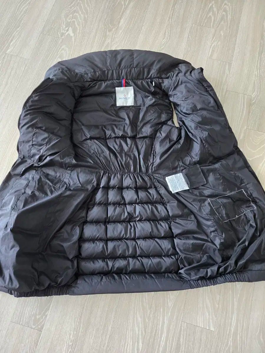 ダウンベスト 1