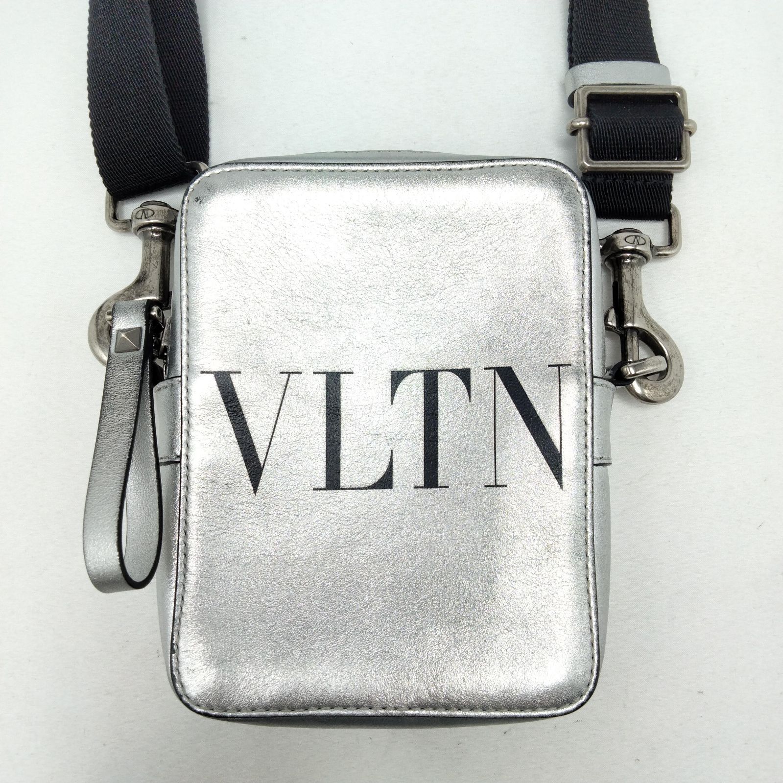 VALENTINO ヴァレンティノ ガラヴァーニ VLTNロゴ　ショルダーバッグ ☆VALENTINO☆ロゴショルダーバッグ☆正規品・安全発送