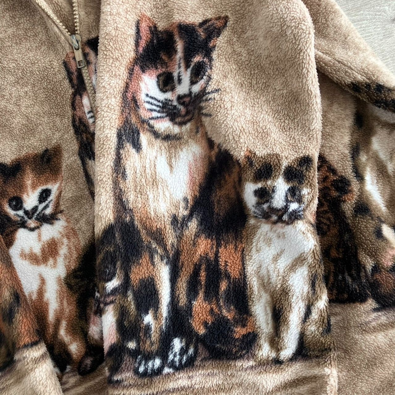 あのちゃん着用 猫 フリース アウター あのちゃん 着用 キャット 猫柄 フリースジャケット M - メルカリ