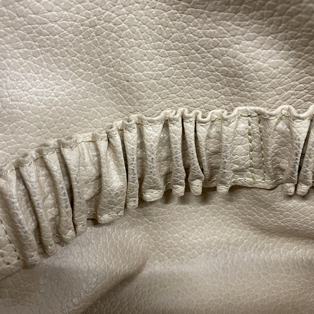 トゥルーストワレット28 M47522