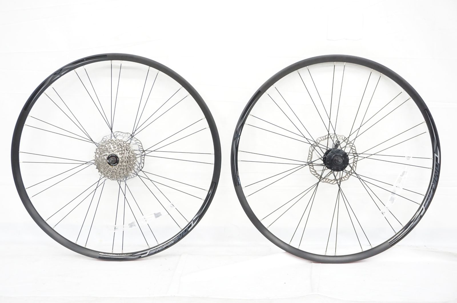 リアクト4000メリダ 純正ホイール （タイヤ・チューブ付き） リアクト4000メリダ 純正ホイール （タイヤ・チューブ付き