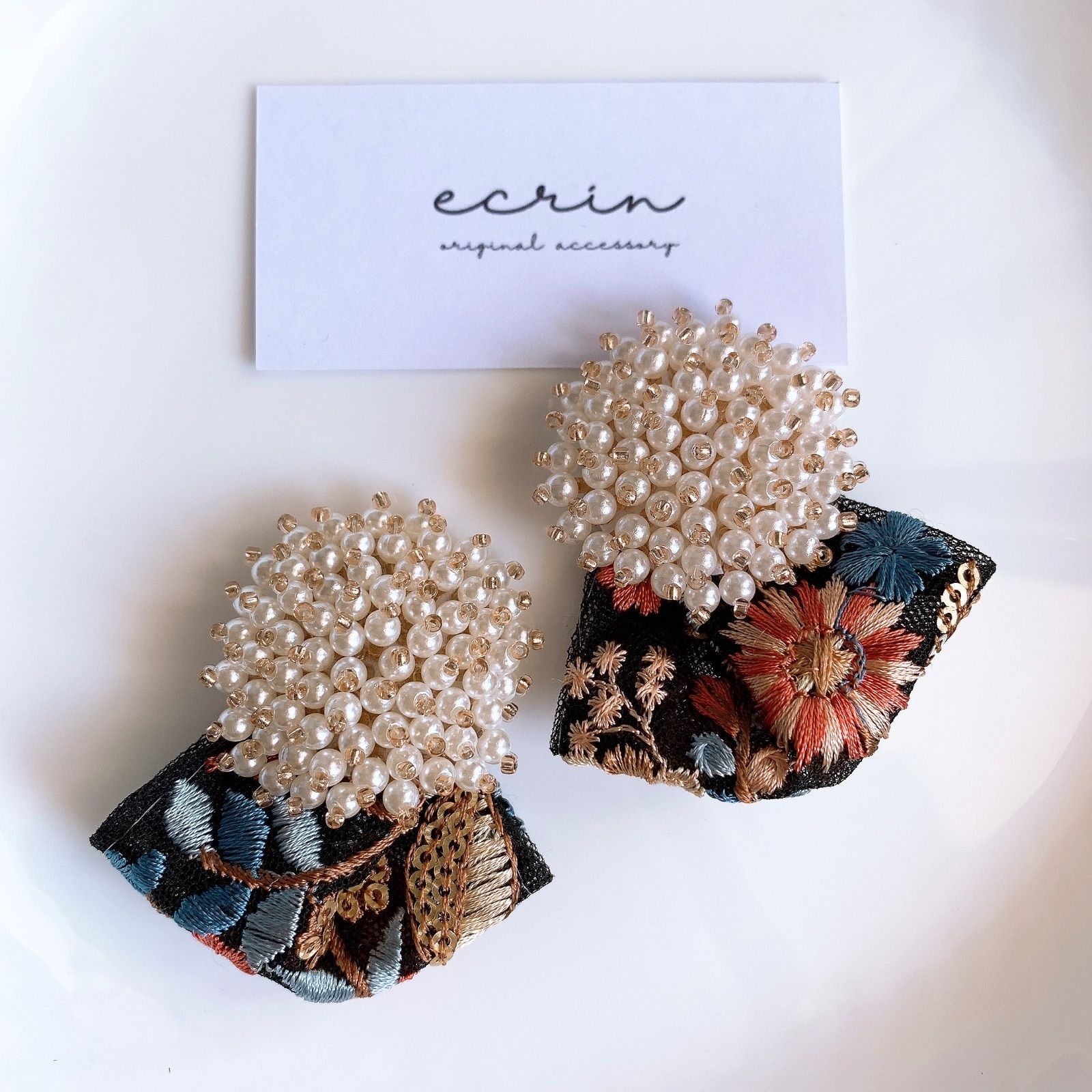 ビーズ刺繍