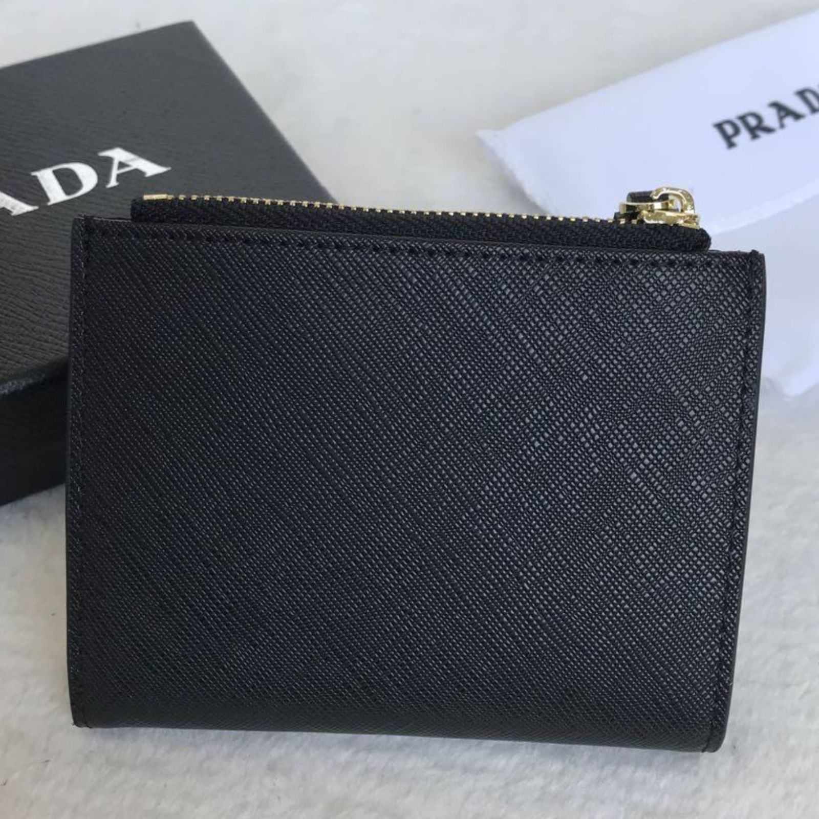 PRADA プラダ 折り財布 新品 未使用 ミニ財布 コインケース レディース  
