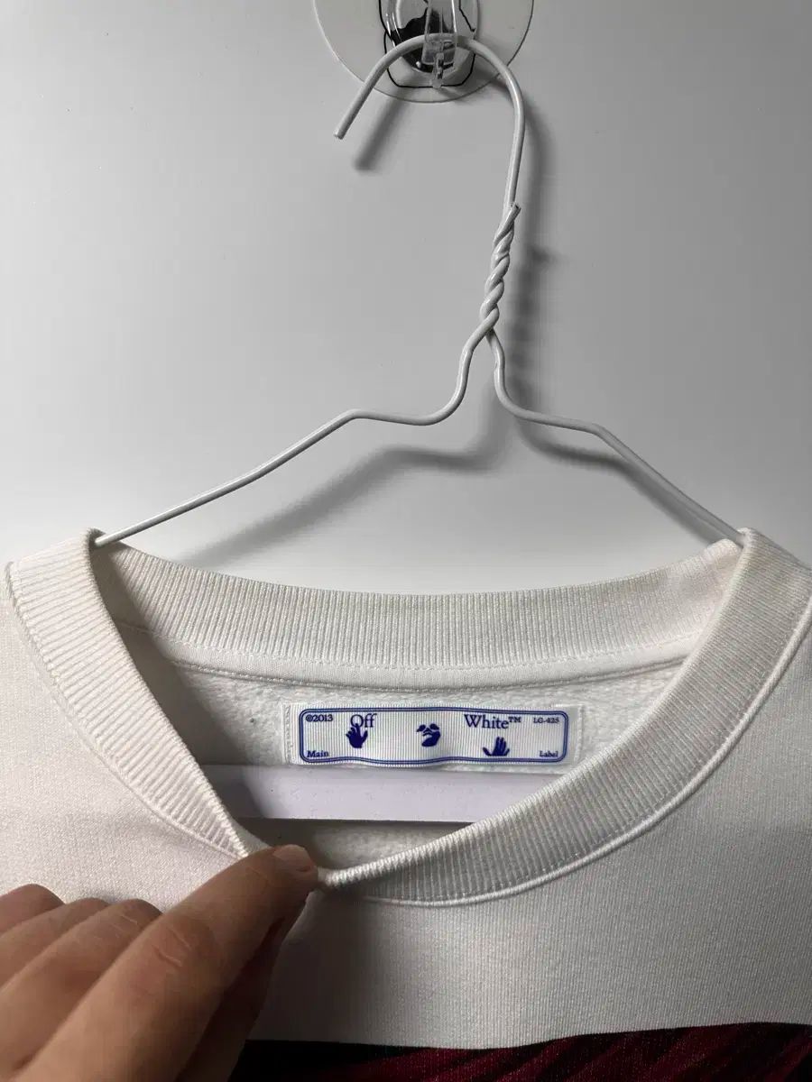 Off-White オフホワイト