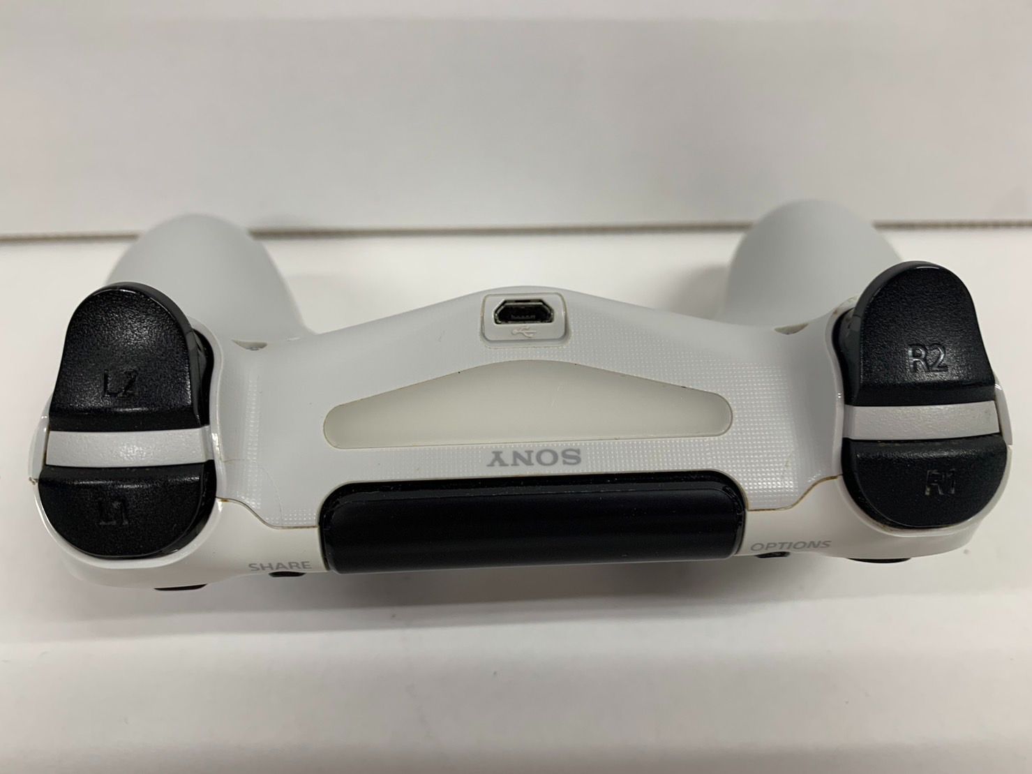 25.PS4 CUH-1100A Bo2 500GB Glacier White (コントローラー