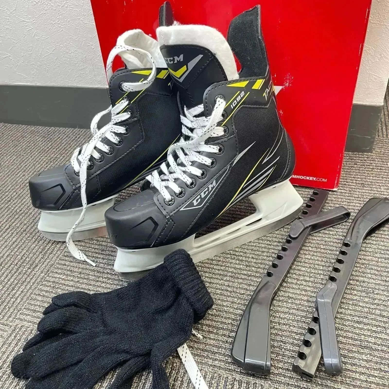 N（A）【中古 値下げ】KOSUGI ホッケーシューズ スケートシューズ CCM TACKS 1092 40D アイスホッケー アイススケート