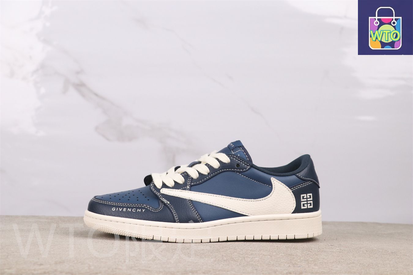 今日 Air Jordan | エア ジョーダン AJ1 ホワイトダークブルー リバースハーフ QY0568-962