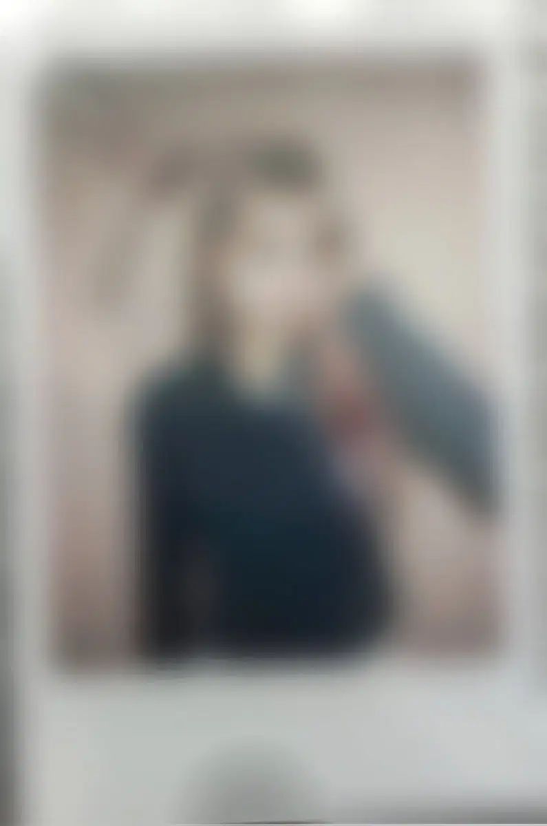 【雷市場（ポンジャン）商品韓国直送】 チェ・イェナ(YENA) サイン チェキ ポラロイド // YENA